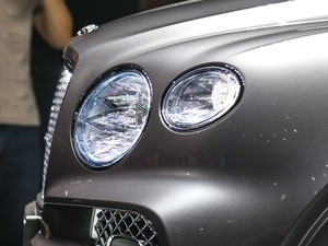 20214.0T V8 First Edition  (ji)^