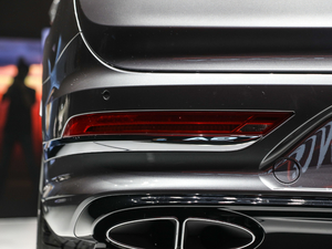 20214.0T V8 First Edition  ^