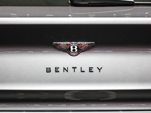 20214.0T V8 First Edition  ^