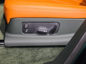 20214.0T V8 {{(dio)(ji)