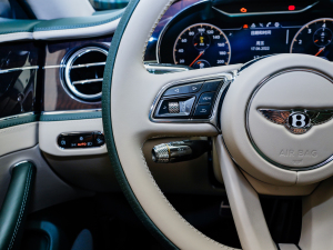 20224.0T V8 ˜ʰ п؅^