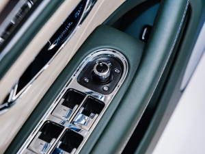 20224.0T V8 ˜ʰ п؅^