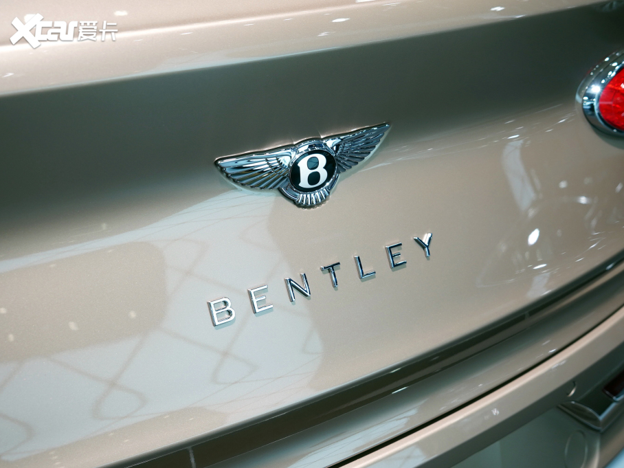 2023Խ 4.0T V8 L(zhng)S