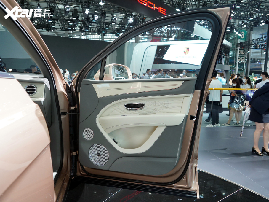 2023Խ 4.0T V8 L(zhng)S