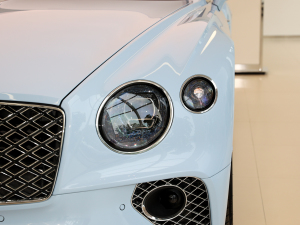 20224.0T GT V8 Mulliner ^