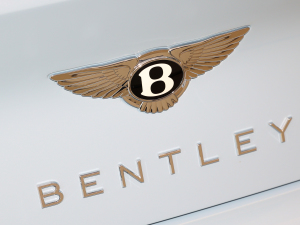 20224.0T GT V8 Mulliner ^