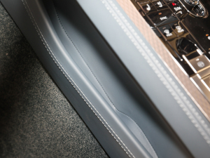 20224.0T GT V8 Mulliner g