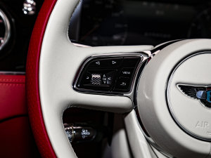 20224.0T GT V8  п؅^(q)