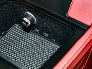 20224.0T GT V8  п؅^(q)