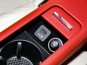 20224.0T GT V8  п؅^(q)