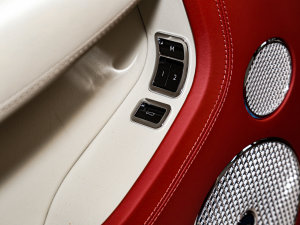 20224.0T GT V8  п؅^(q)