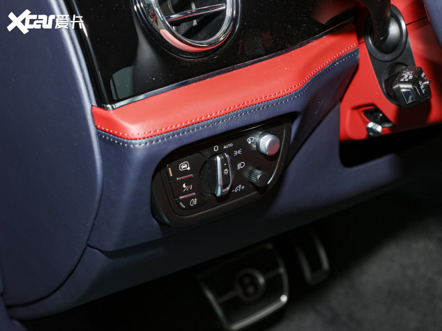 2023Խ 4.0T V8 L(zhng)S