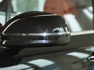 20234.0T V8 L(zhng)S (x)(ji)^