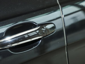 20234.0T V8 L(zhng)S (x)(ji)^