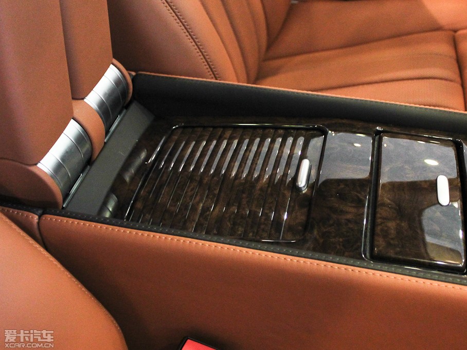 2010��W� Flying Spur ������