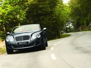2010Flying Spur  w^