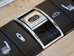 2010Flying Spur  п؅^