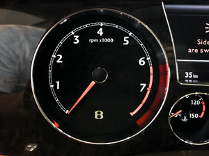 2010Flying Spur  п؅^