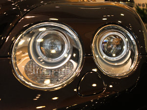 2010款Speed China 6.0 大灯