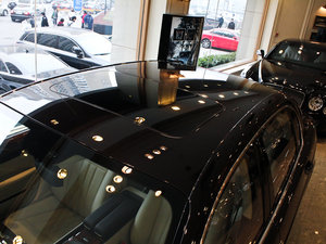 2012款Flying Spur 限量版 车顶