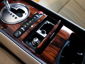 2012Flying Spur  п؅^