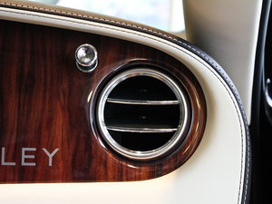 2012Flying Spur  п؅^