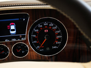 2012Flying Spur  п؅^