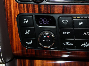 2012Flying Spur  п؅^