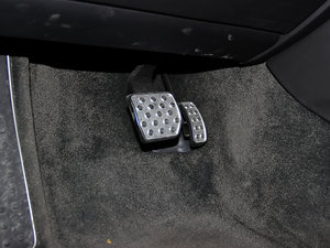 2012款4.0T GT V8 空间座椅