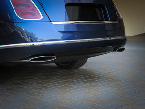 2013款6.8T Mulliner特别版 排气管