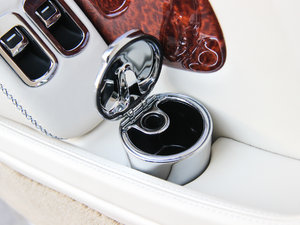 20136.8T Mulliner؄e п؅^