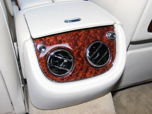 20136.8T Mulliner؄e п؅^