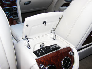 20136.8T Mulliner؄e п؅^