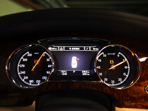 2013款6.8T Mulliner特别版 中控区