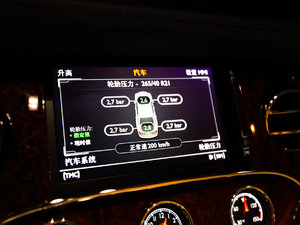 2013款6.8T Mulliner特别版 中控区