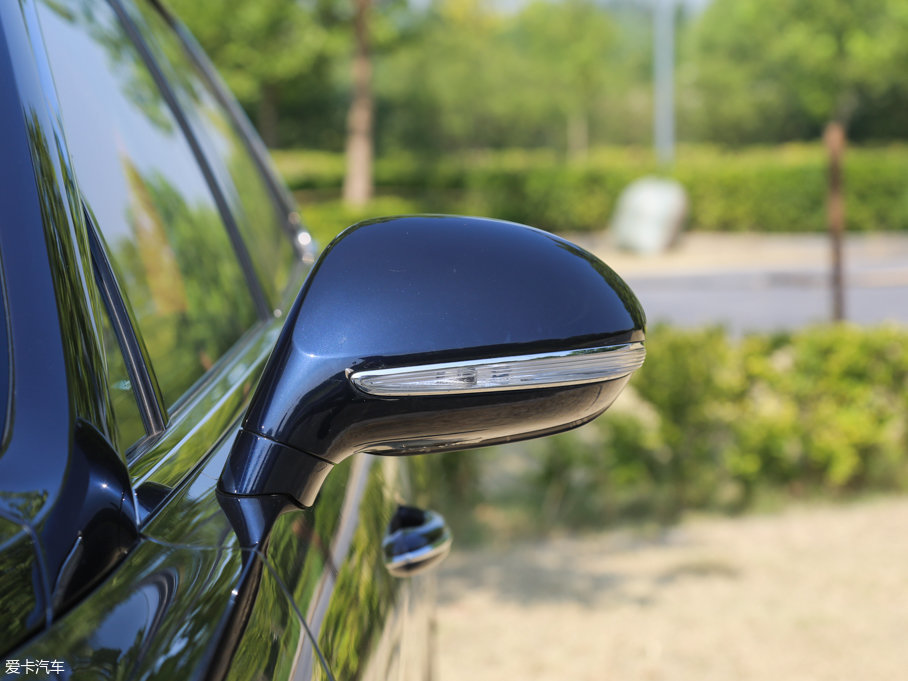 2013wY 6.0T W12 MULLINER