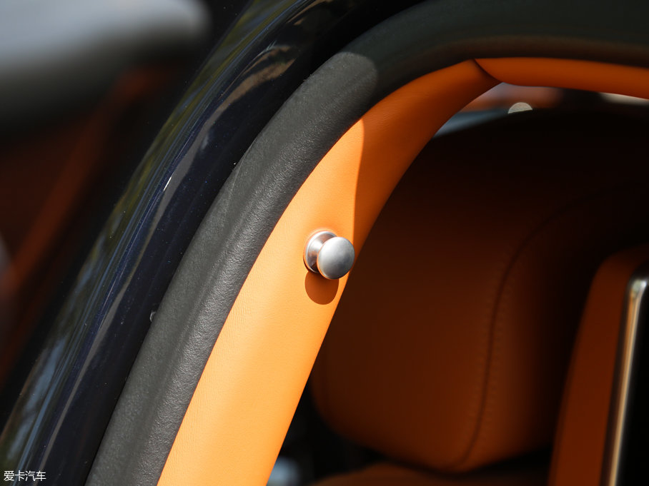 2013wY 6.0T W12 MULLINER