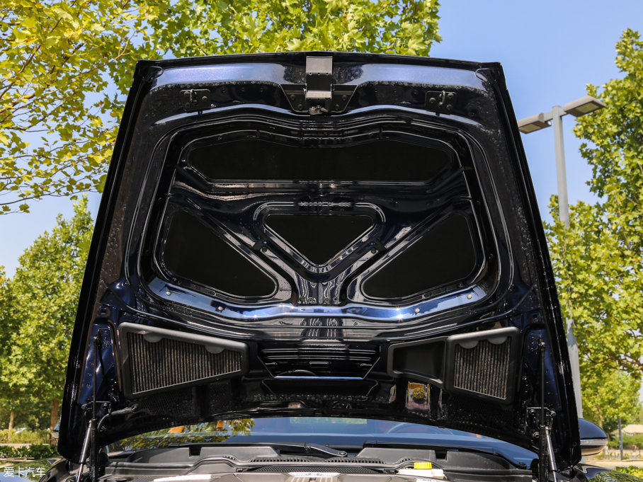 2013wY 6.0T W12 MULLINER