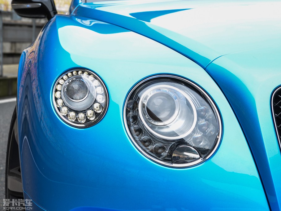 2014W 4.0T GT V8 S ˜ʰ