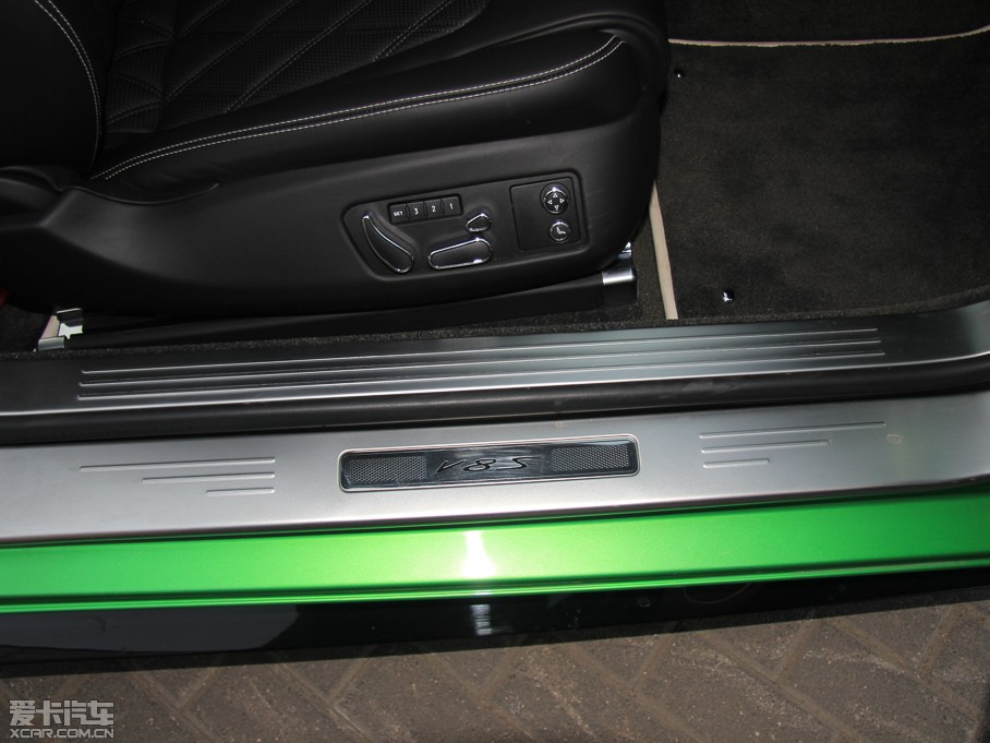 2014W 4.0T GT V8 S F