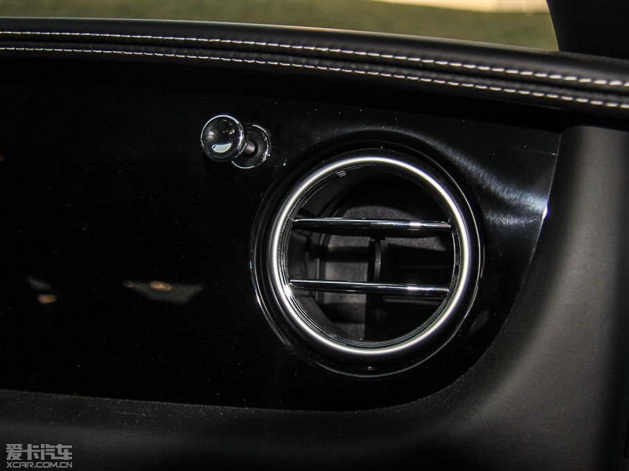 2014W 4.0T GT V8 S F