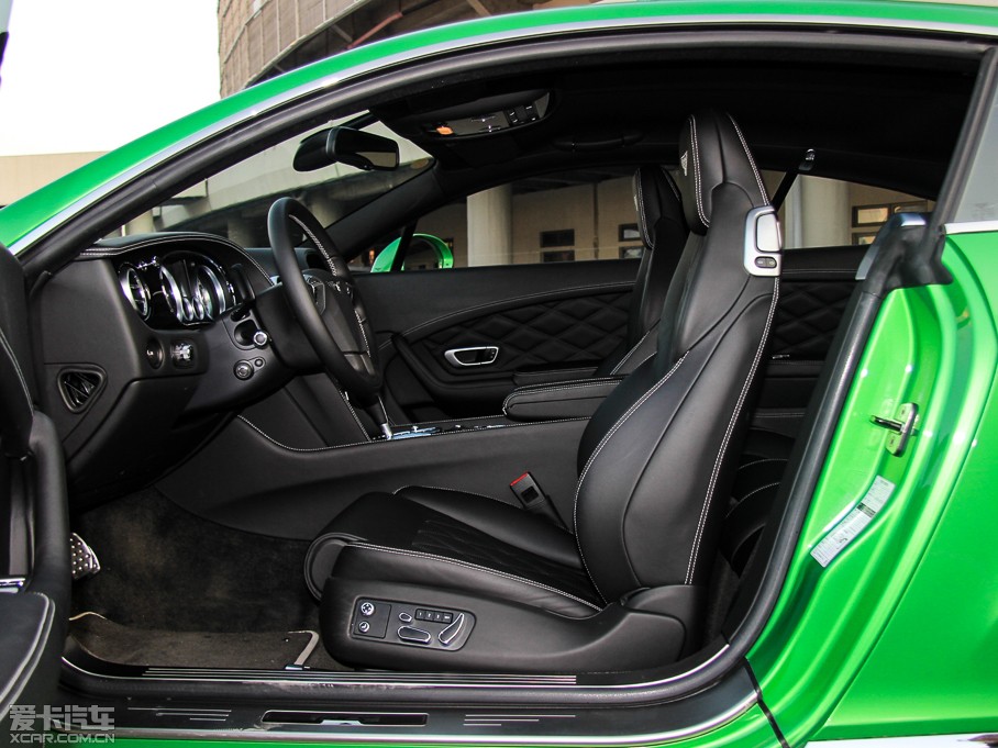 2014W 4.0T GT V8 S F