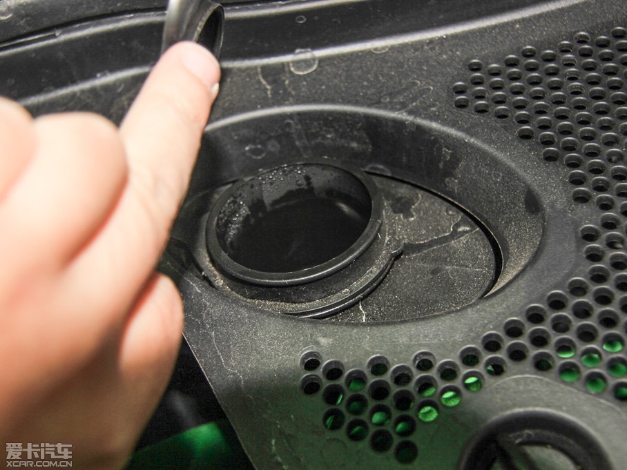 2014W 4.0T GT V8 S F