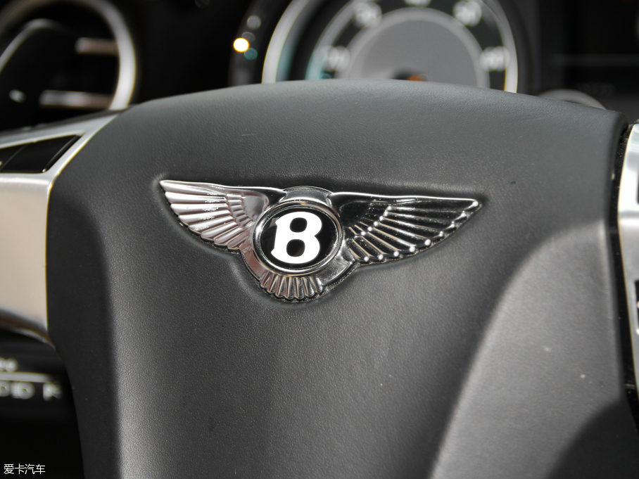 2014W 4.0T GT V8 S ˜ʰ