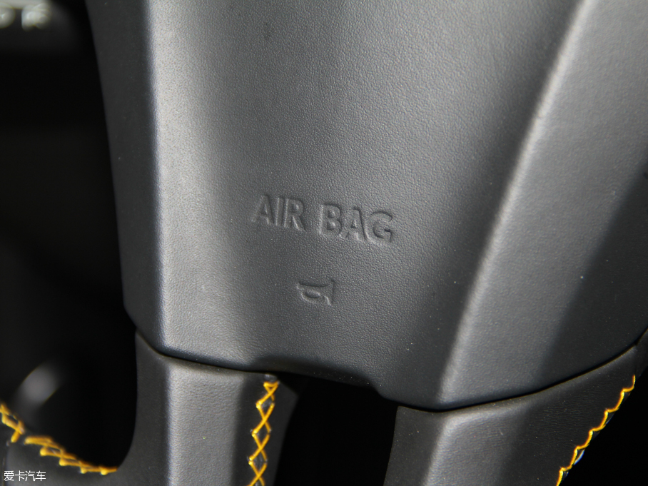 2014W 4.0T GT V8 S ˜ʰ