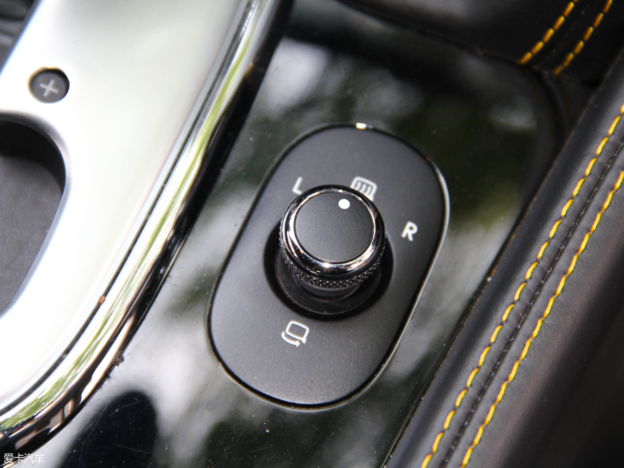 2014W 4.0T GT V8 S ˜ʰ