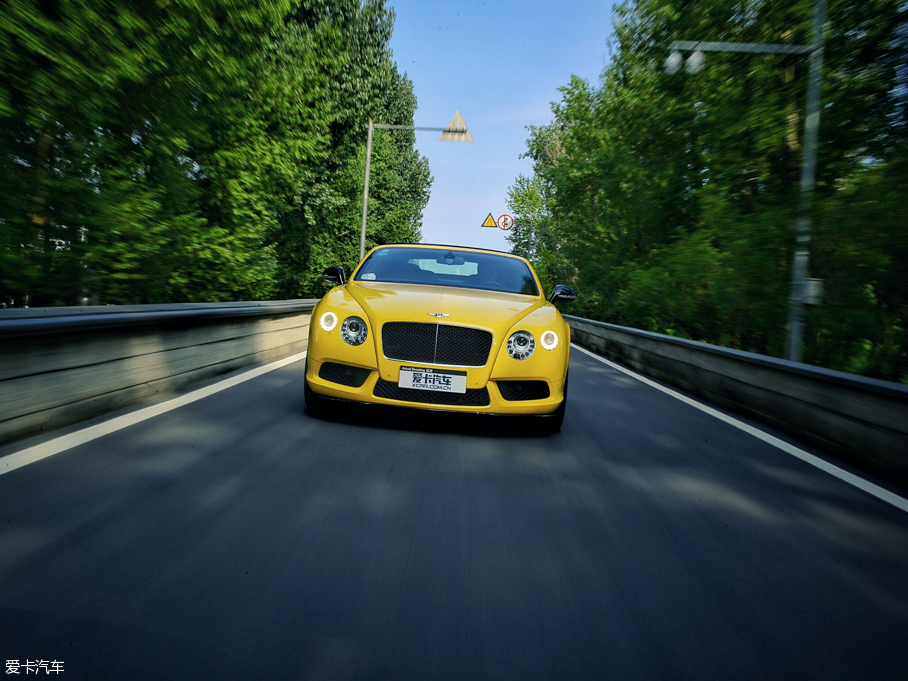 2014W 4.0T GT V8 S ˜ʰ