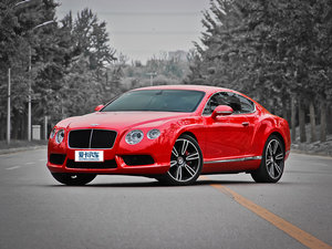 2012款4.0T GT V8 左前45度