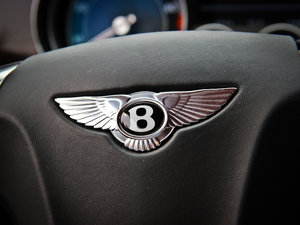 20124.0T GT V8 п؅^(q)