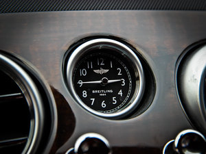 20124.0T GT V8 п؅^